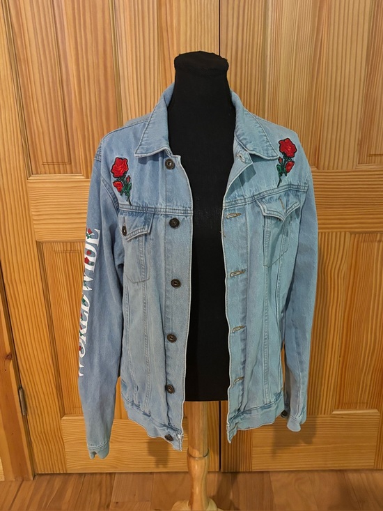 Brooklyn Cloth Jackets & Blazers - BROOKLYN CLOTH WOMENS Light Blue Embroidered Rose Denim Jacket  SIZE M
